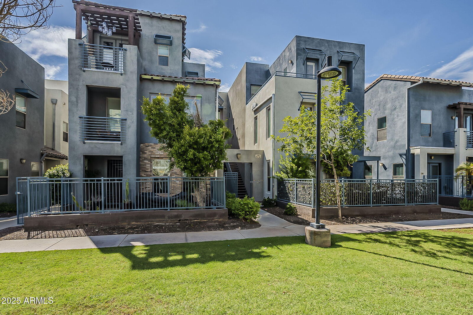 Property Photo:  615 E Portland Street 213  AZ 85004