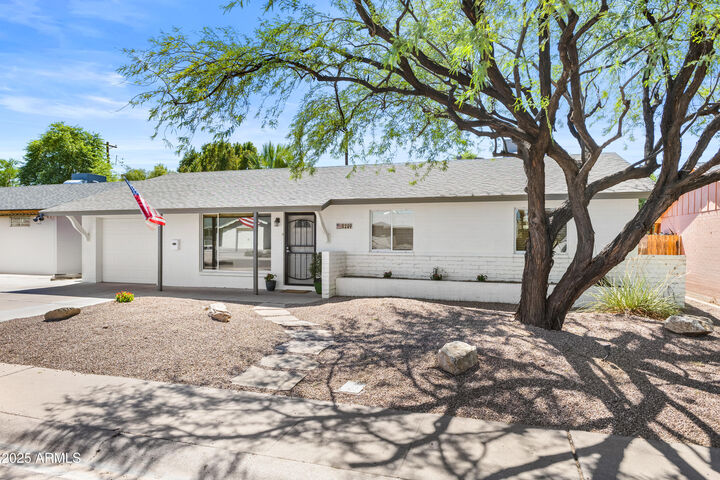Property Photo:  8249 E Monte Vista Road  AZ 85257 