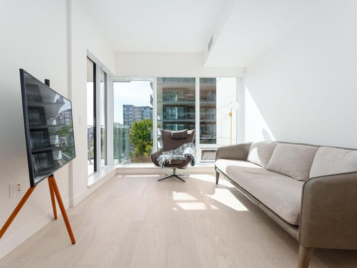 Photo de la propriété: 6833 Pearson Way 711 BC V7C 0E8