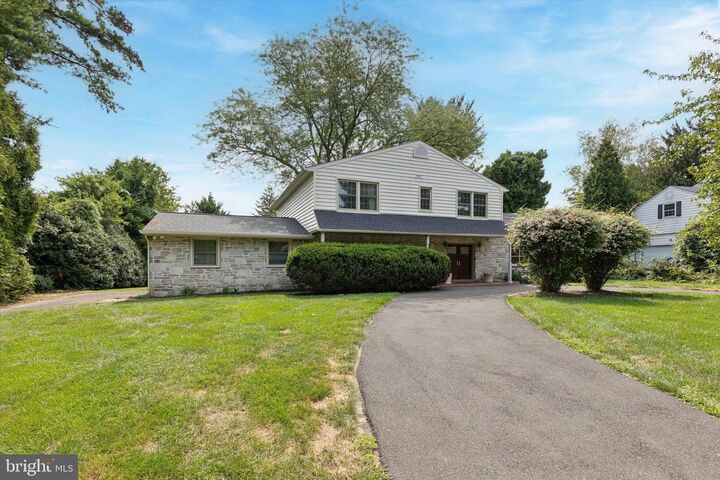 806 Hilton Lane  Elkins Park PA 19027 photo