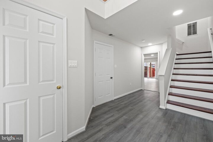 Property Photo: 2448 Rolling Plains Drive VA 20171