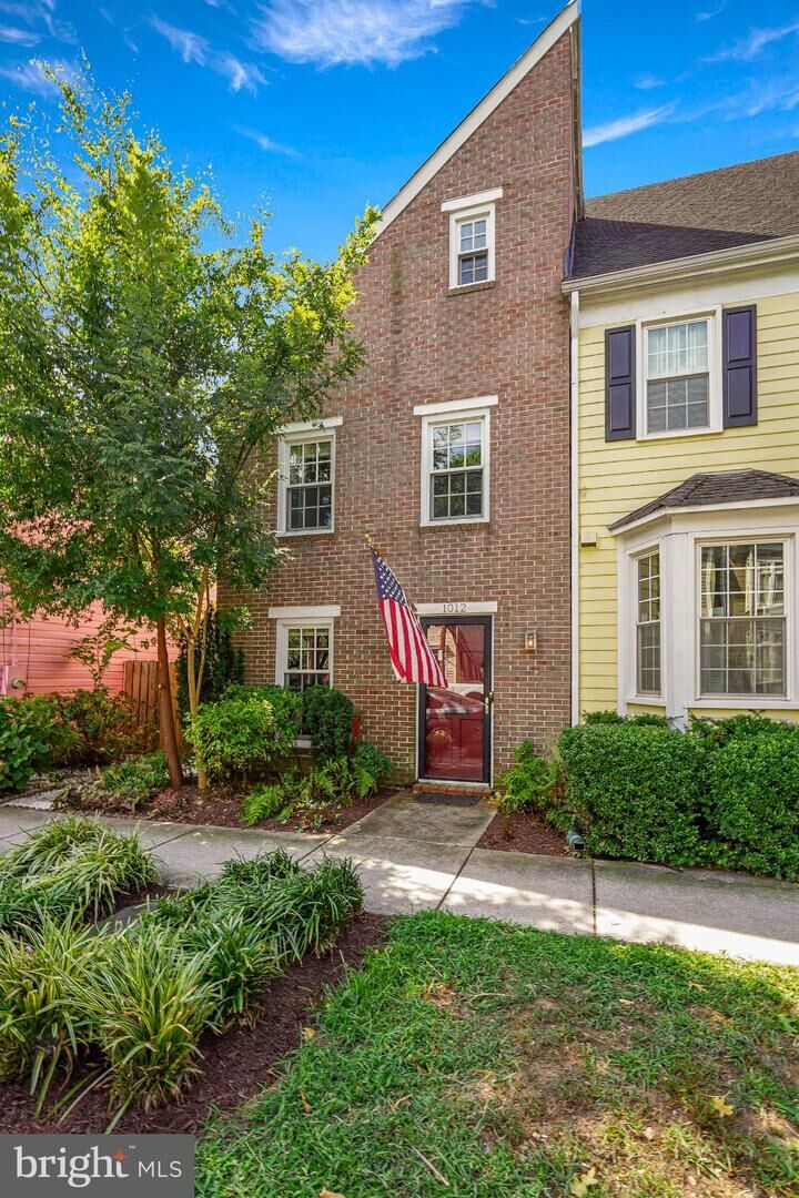 1012 Oronoco Street  Alexandria VA 22314 photo