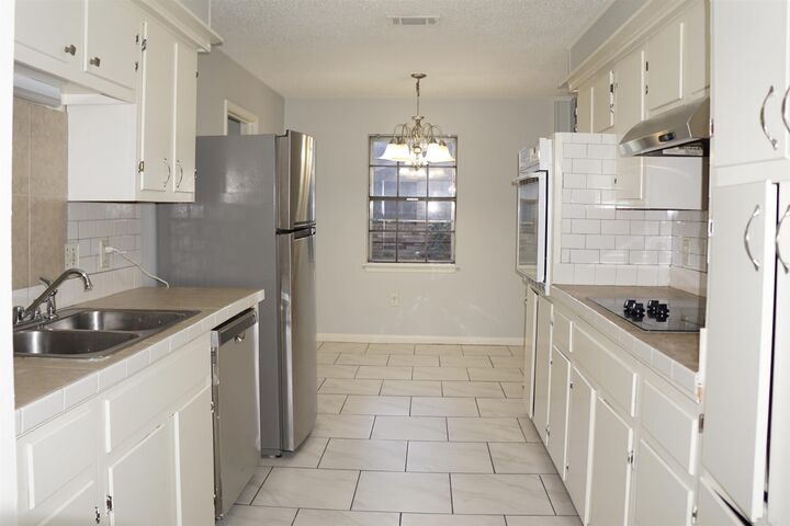 Property Photo: 207 Fairway Drive AR 72034