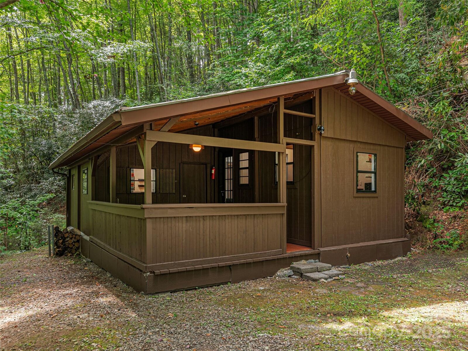 Property Photo:  37 Victoria Rose Lane  NC 28785 