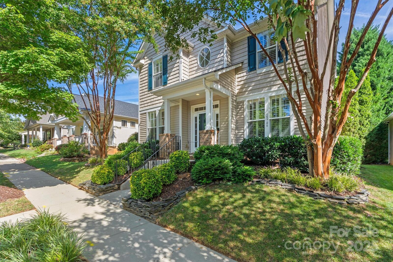 Property Photo:  15706 Seafield Lane  NC 28078 