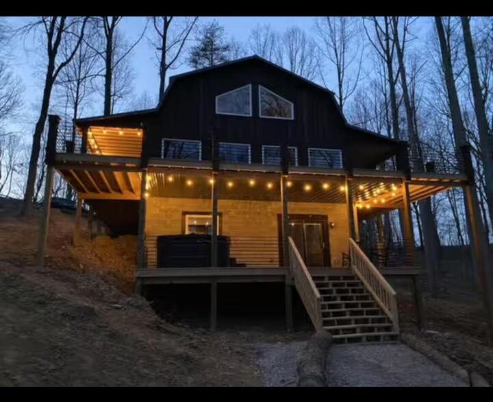 Property Photo: 12089 Cantwell Cliffs Road OH 43149