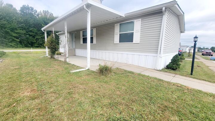 Property Photo:  201 Rona Boulevard  OH 43062 