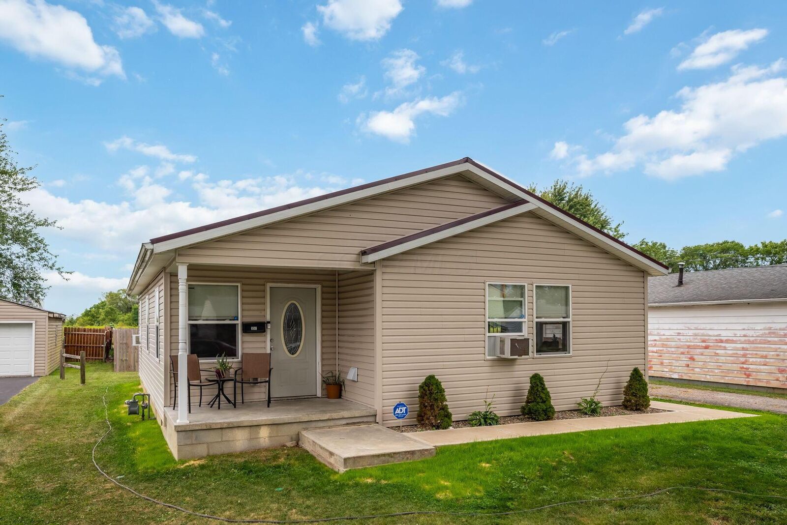 Property Photo: 357 Franconia Avenue OH 43302