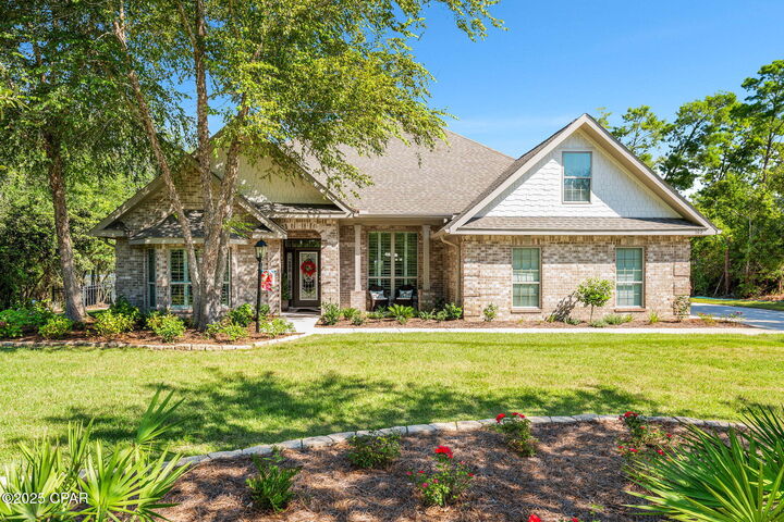 Property Photo: 169 Lake Merial Boulevard FL 32409