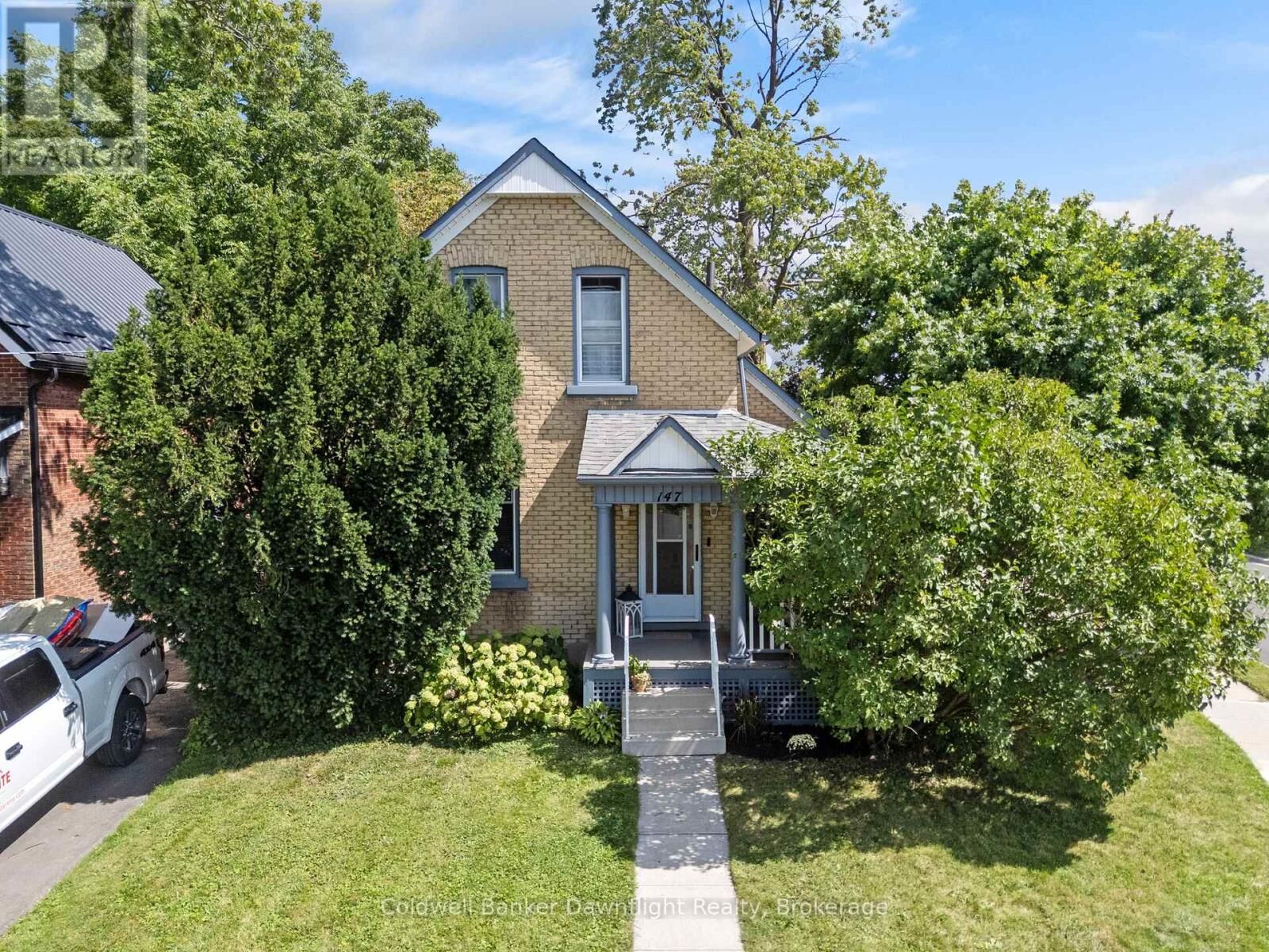 Property Photo:  147 Bay Street  ON N5A 4K8 
