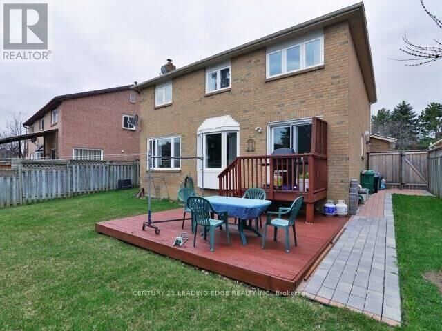 Property Photo: 54 Nottingham Crescent Bsmt ON L6S 4G4