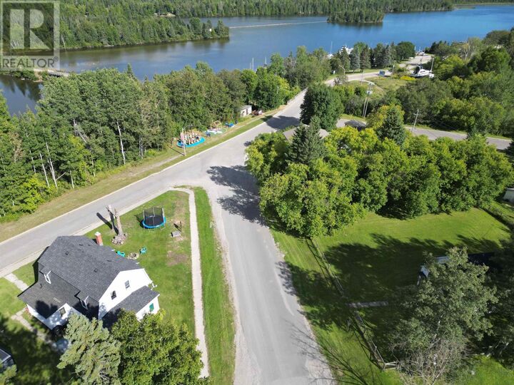 Property Photo:  4 Riverview St  ON P0T 2J0 