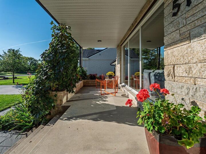 Property Photo: 51 D'Arcy Drive MB R3T 2K5
