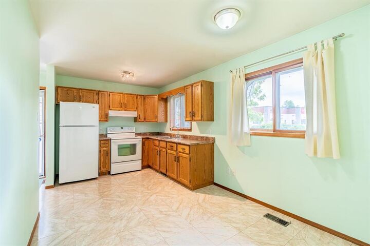 Property Photo: 311 Pacific Avenue MB R1A 0H1