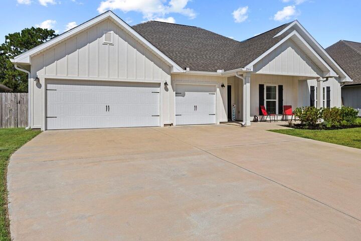 Property Photo:  2044 Refuge Circle  FL 32563 