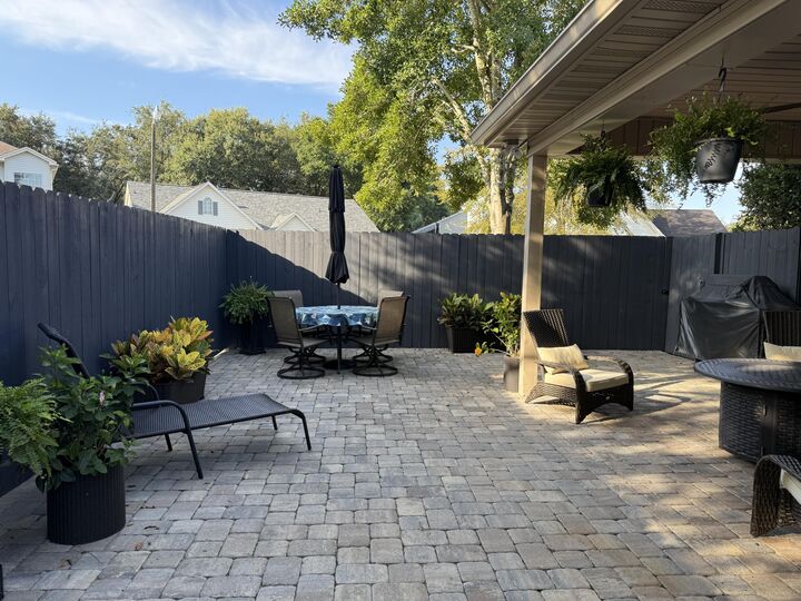 Property Photo: 865 Mande Court FL 32579