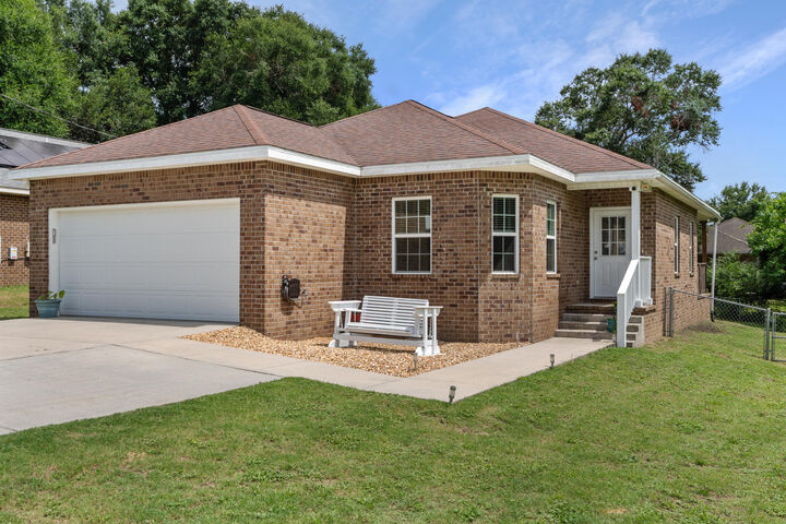 2920 Patch Avenue  Crestview FL 32539 photo