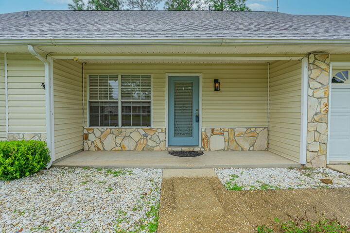 Property Photo: 212 Water Oak Lane FL 32539
