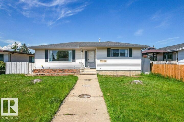 9508 147 Avenue NW  Edmonton AB T5E 2K6 photo