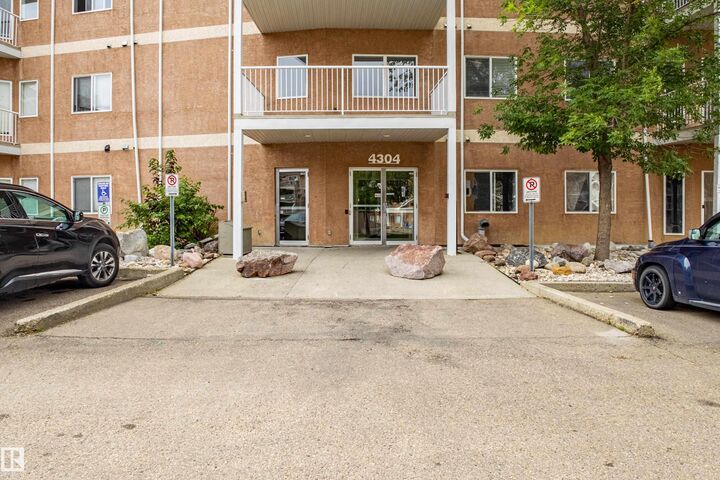 Property Photo: 4304 139 Avenue NW 326 AB T5Y 0H6