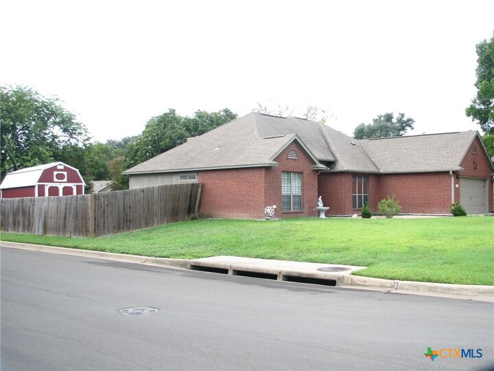 Property Photo: 4501 Oxford Drive TX 76502