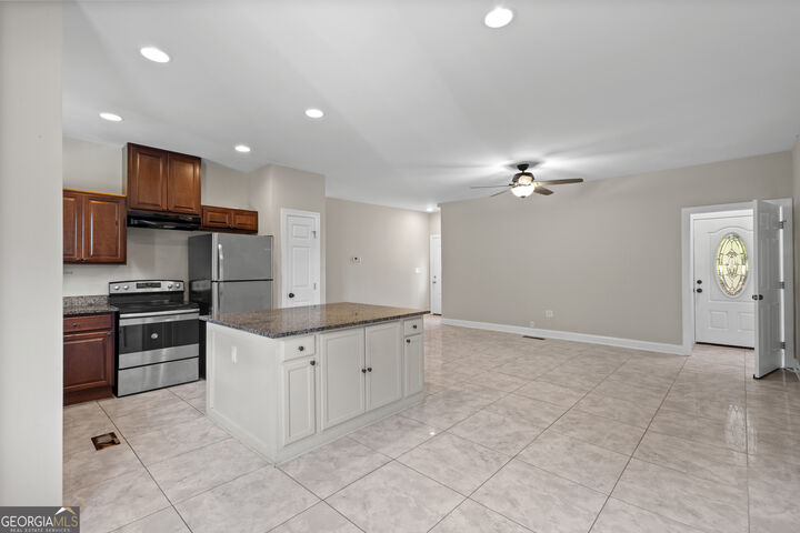 Property Photo:  841 N Price Road  GA 30518 