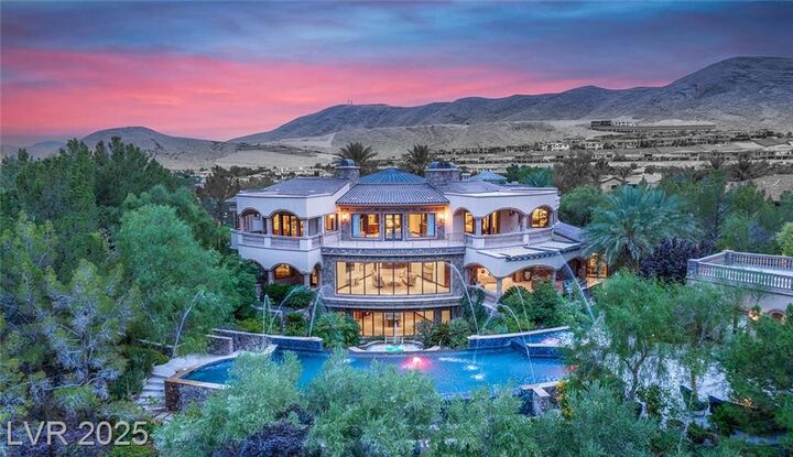 Property Photo:  18 Olympia Hills Circle  NV 89141 