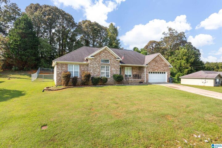 Property Photo:  2609 Watson Street  AL 35907 