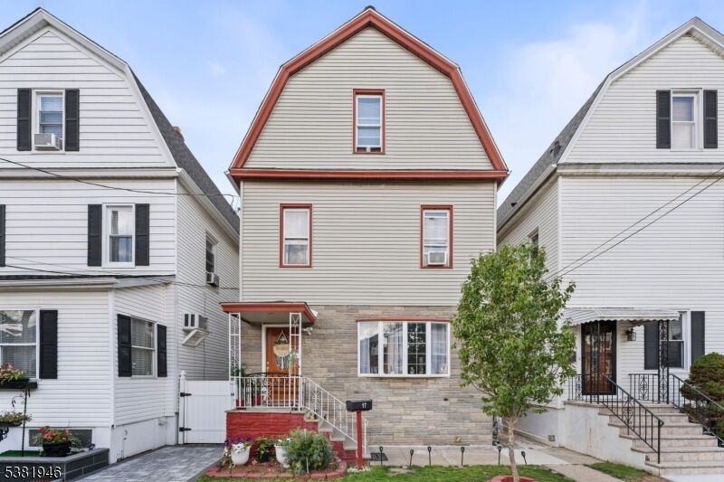 Property Photo:  17 Boyle Pl  NJ 07202 