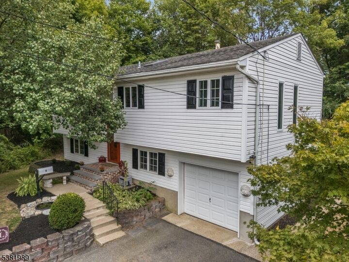 Property Photo: 5 Victor Ct NJ 07840