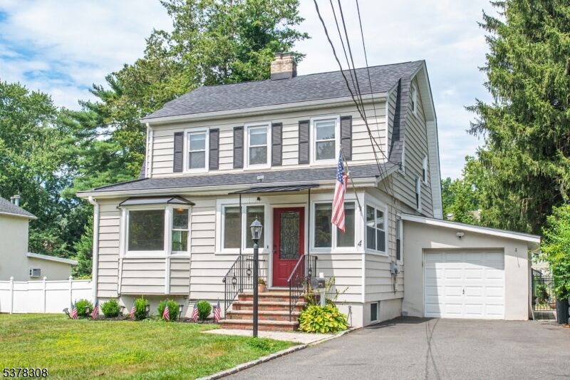 Property Photo:  4 Birch Ln  NJ 07932 
