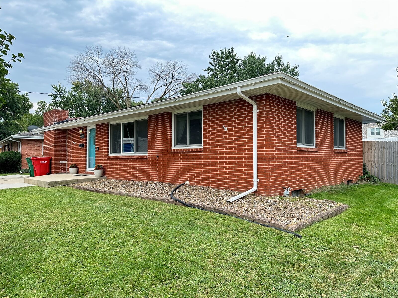 Property Photo: 402 SW Ash Drive IA 50023