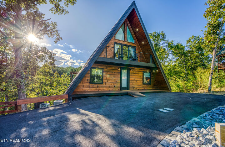 2101 Wingspan Drive  Sevierville TN 37876 photo
