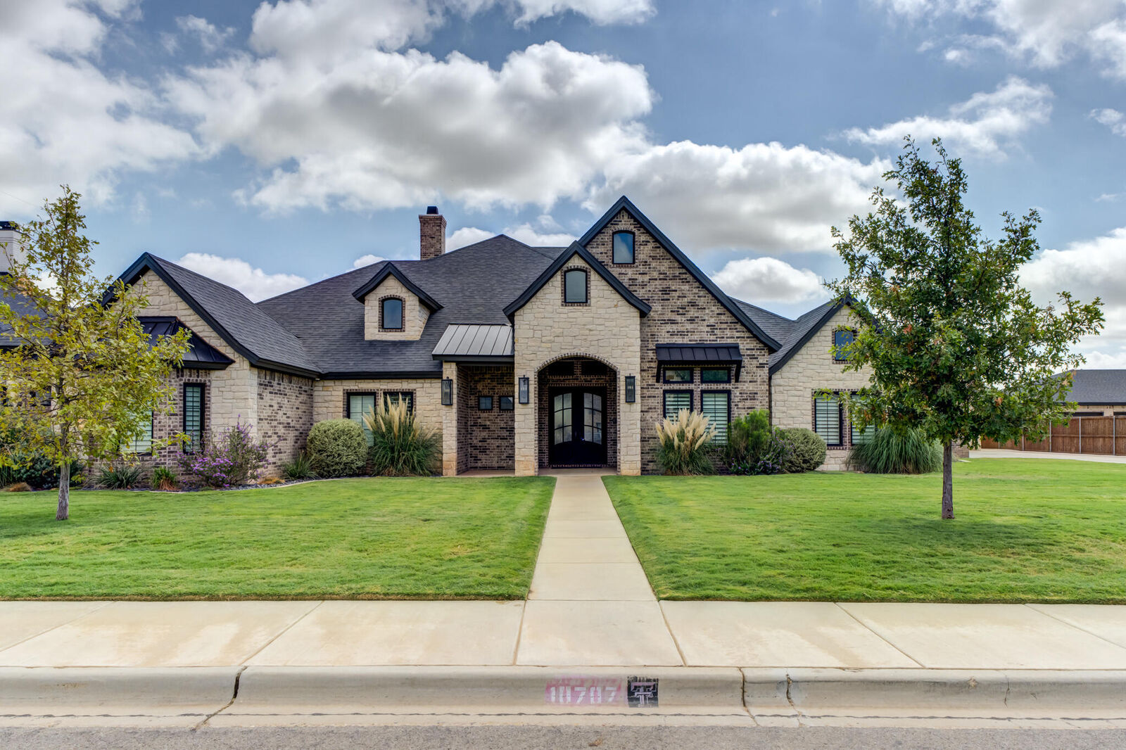 Property Photo: 10707 Ironton Avenue TX 79424