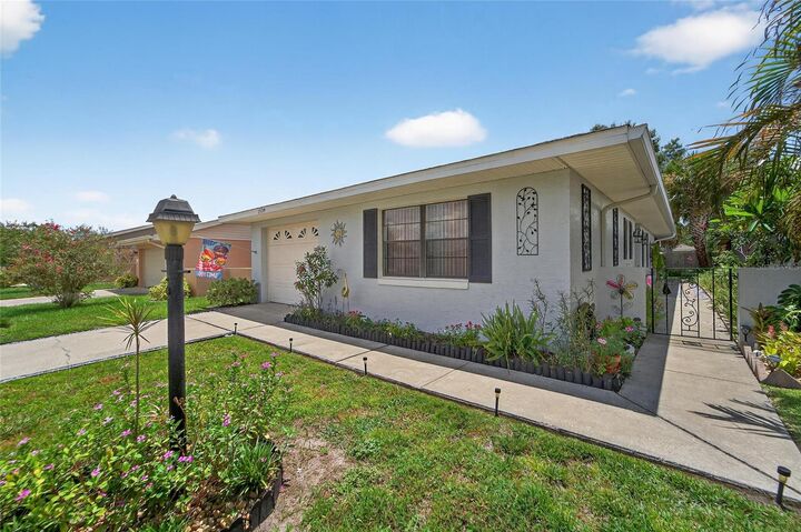 Property Photo:  1539 Mariner Road  FL 33803 