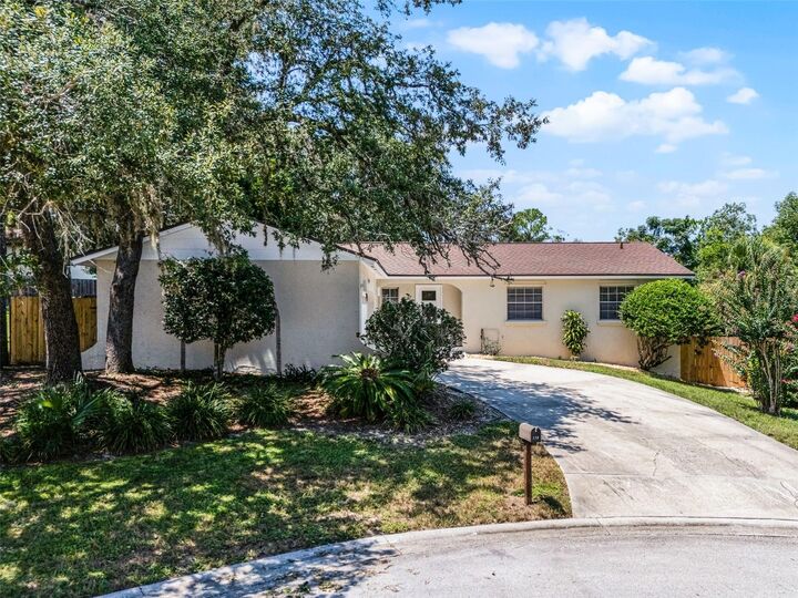 Property Photo:  110 Tedworth Court  FL 32779