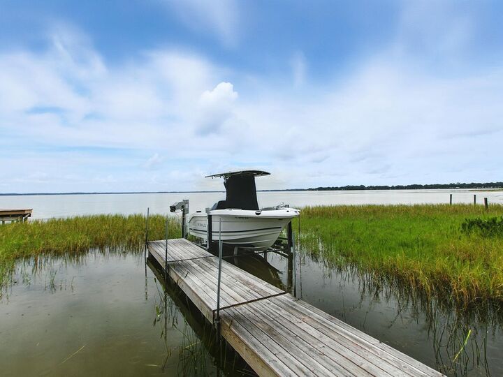 Property Photo:  12335 US Highway 441  FL 32778 
