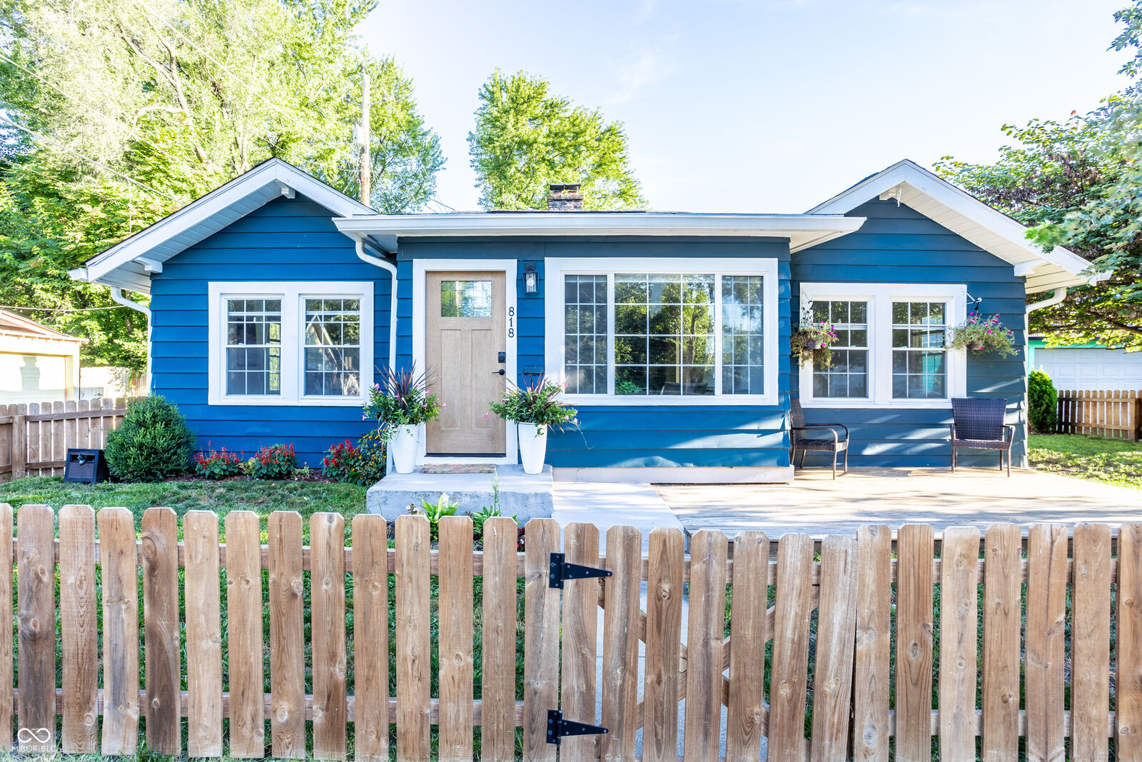 Property Photo: 818 E 50th Street IN 46205