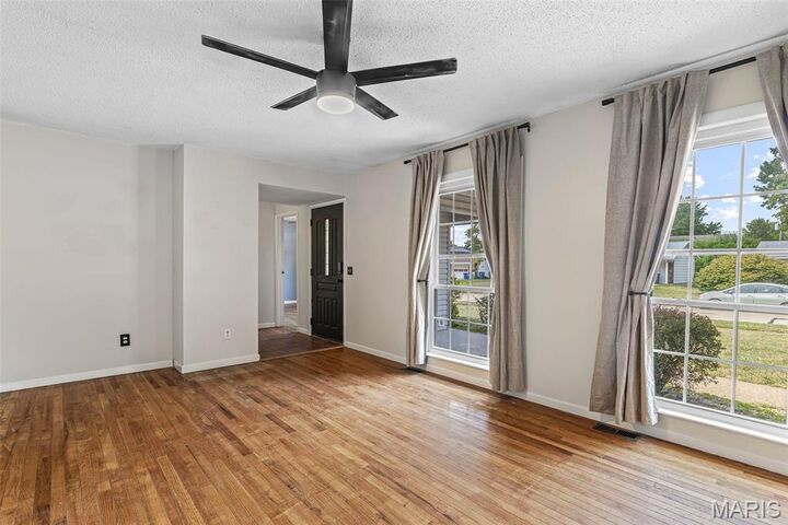 Property Photo: 3960 Havercliff Lane MO 63044