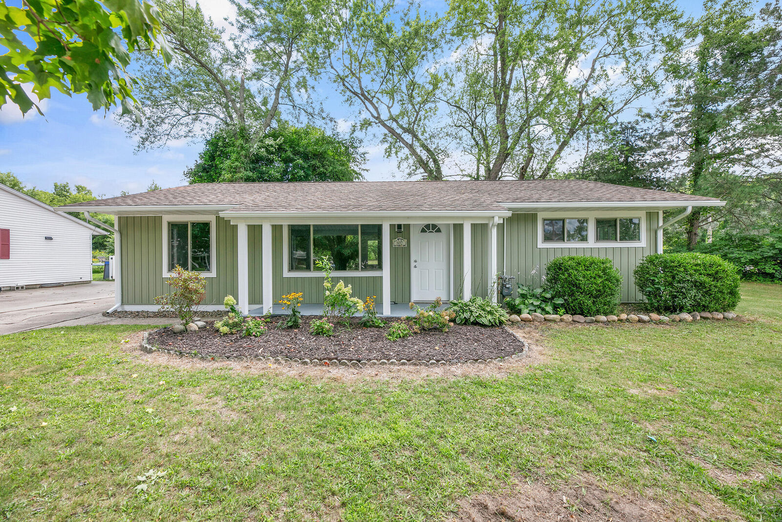 Property Photo:  802 Carrol Street  MI 49107 