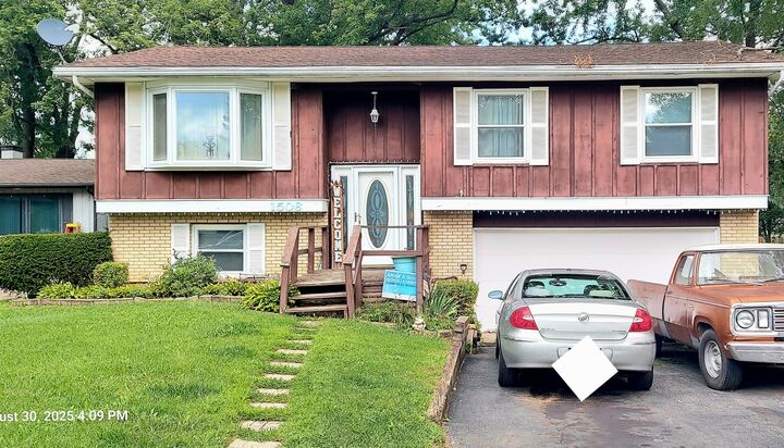 1506 Monroe Street  Lake In the Hills IL 60156 photo