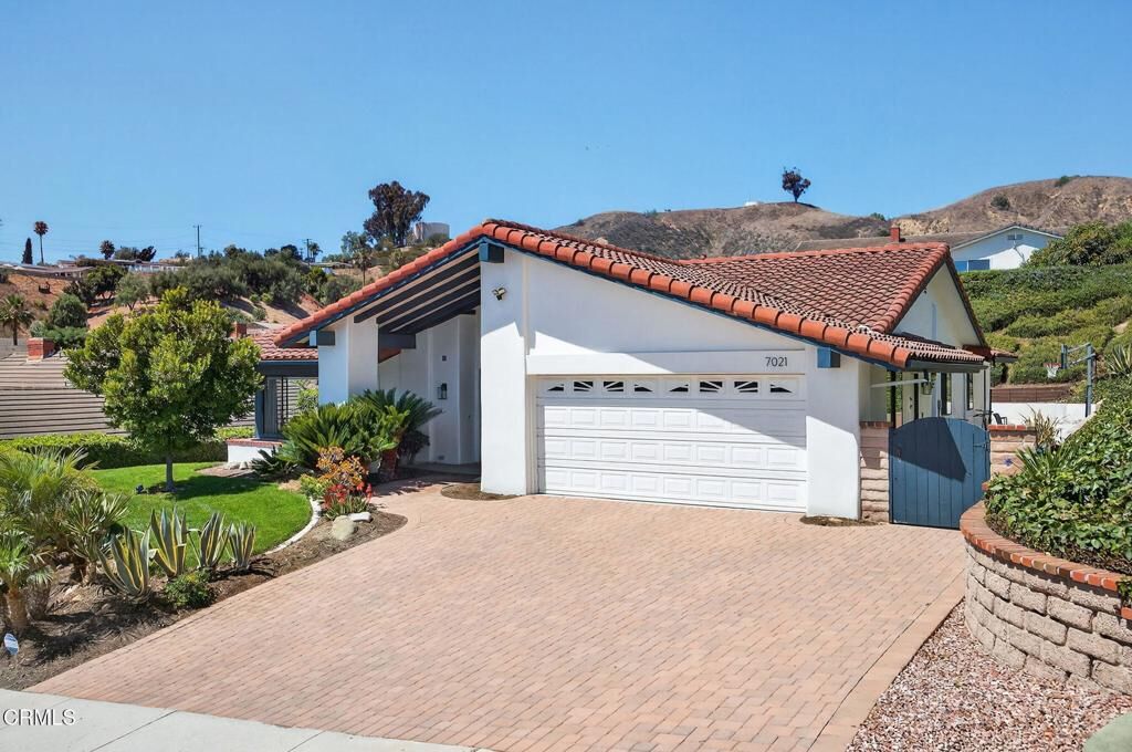 Property Photo:  7021 Etna Court  CA 93003 