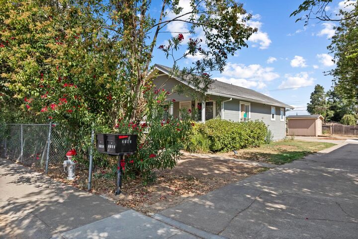 Property Photo: 2761 32nd Avenue CA 95824