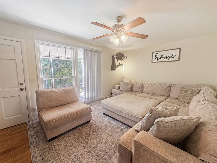 Property Photo:  203 Landiss Ave  TN 37050 