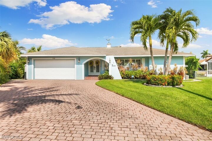 Property Photo: 2140 Shad Court FL 34102