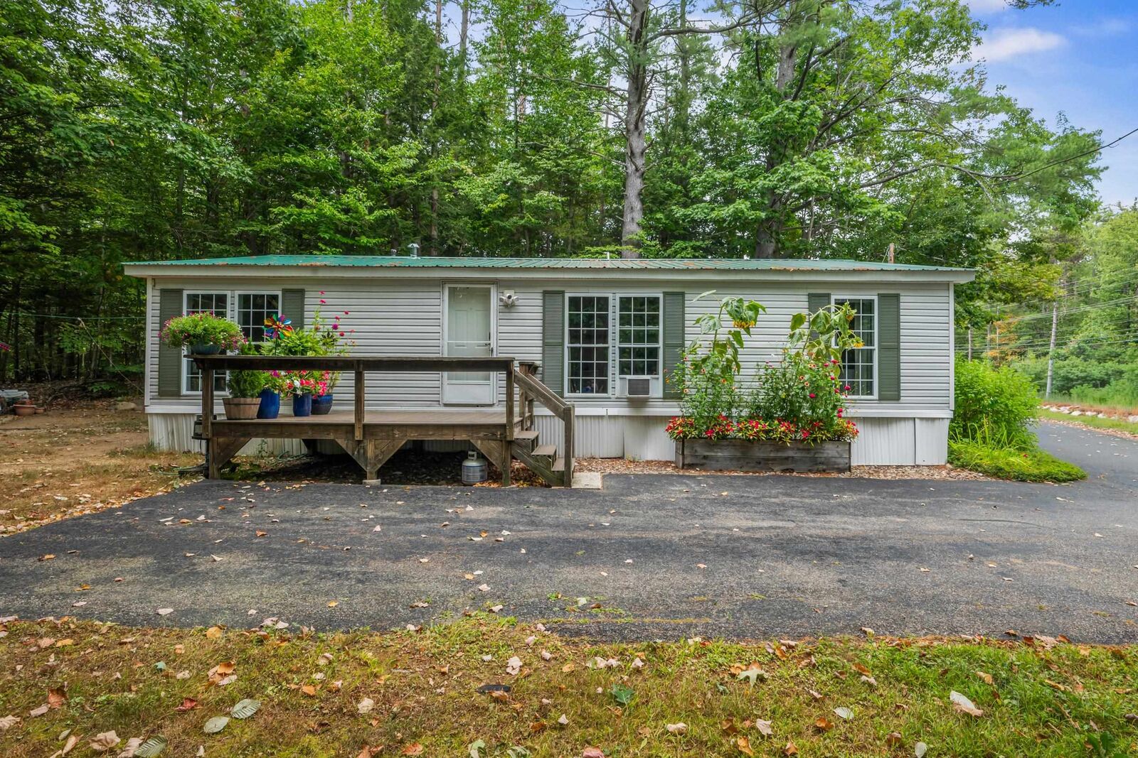 Property Photo: 352 US Rt 302 NH 03812