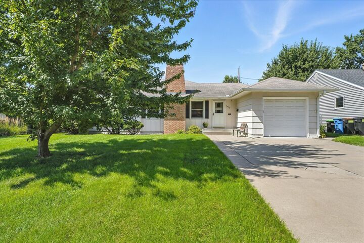 Property Photo: 5808 Chowen Avenue S MN 55410