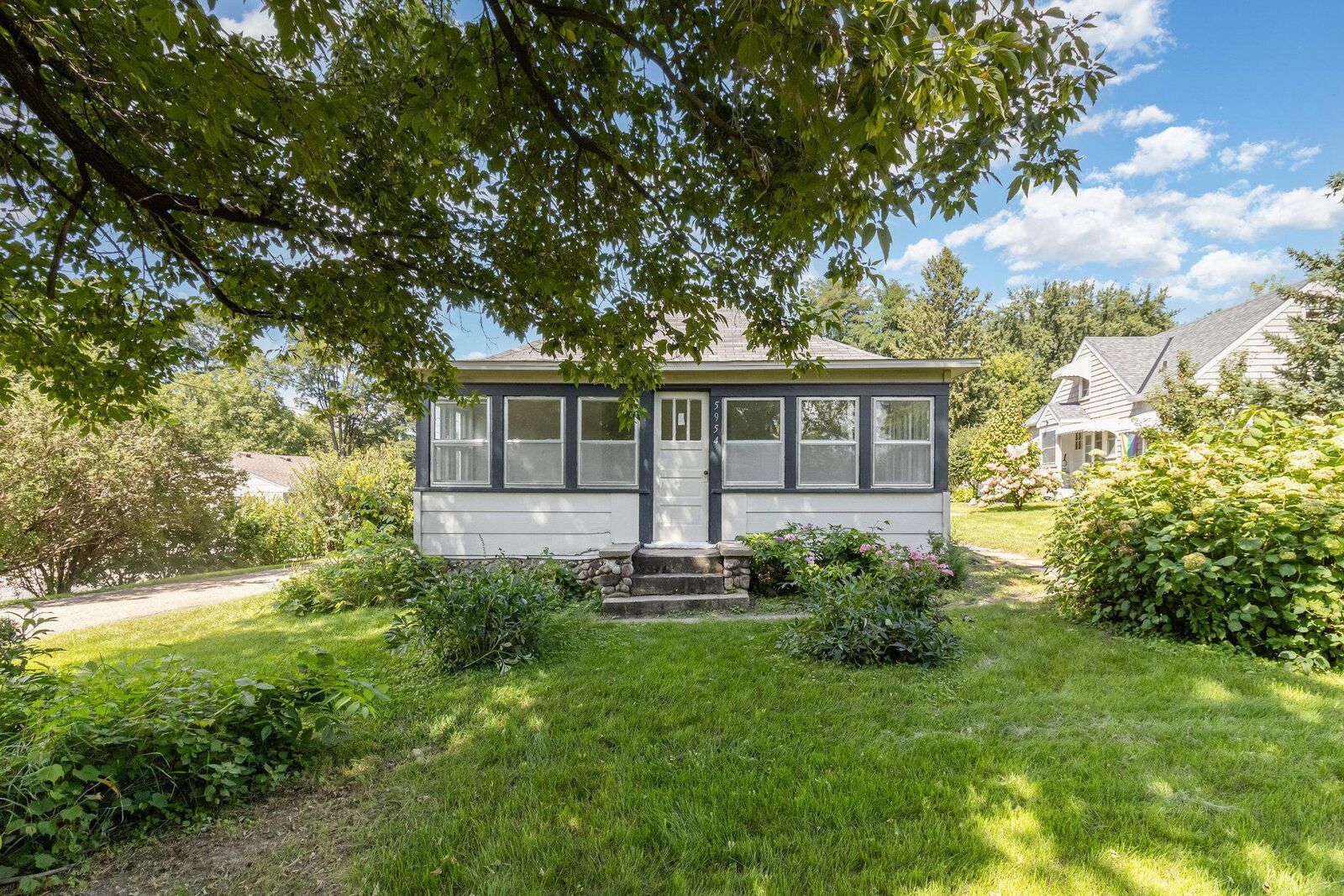 Property Photo: 5954 Lynwood Boulevard MN 55364