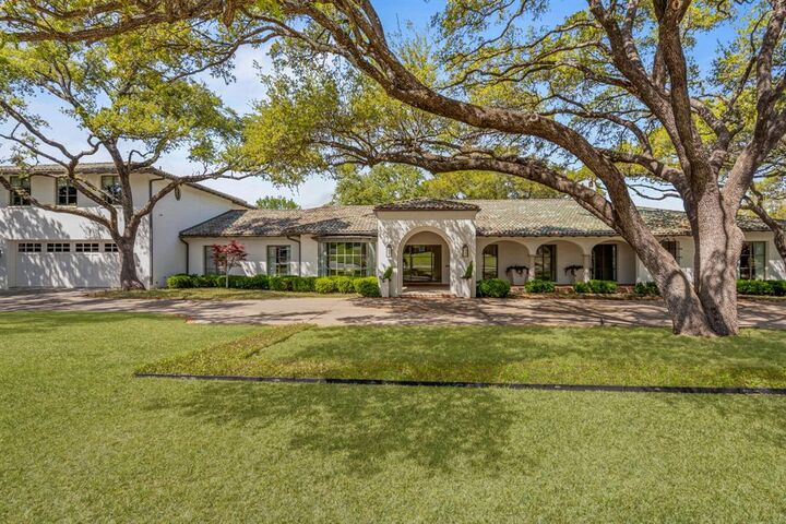Property Photo:  6308 Indian Creek Drive  TX 76116 