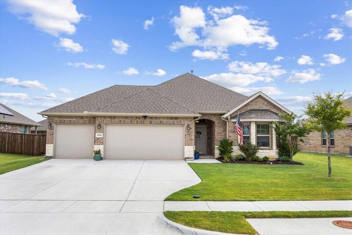 Property Photo: 4106 Stockman Drive TX 76249